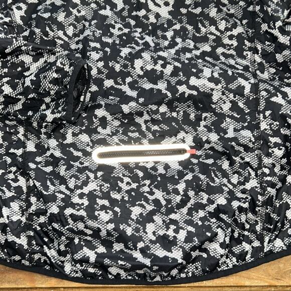 Tommy Hilfeger Sport Women’s Full Zip Black Camo Hooded Windbreaker Size Large - Picture 9 of 10